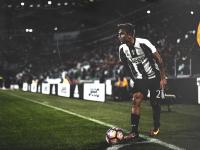 开云体育中国-卡拉斯科独造三球展现统治力，皇家社会战术完胜摩洛哥风格球队