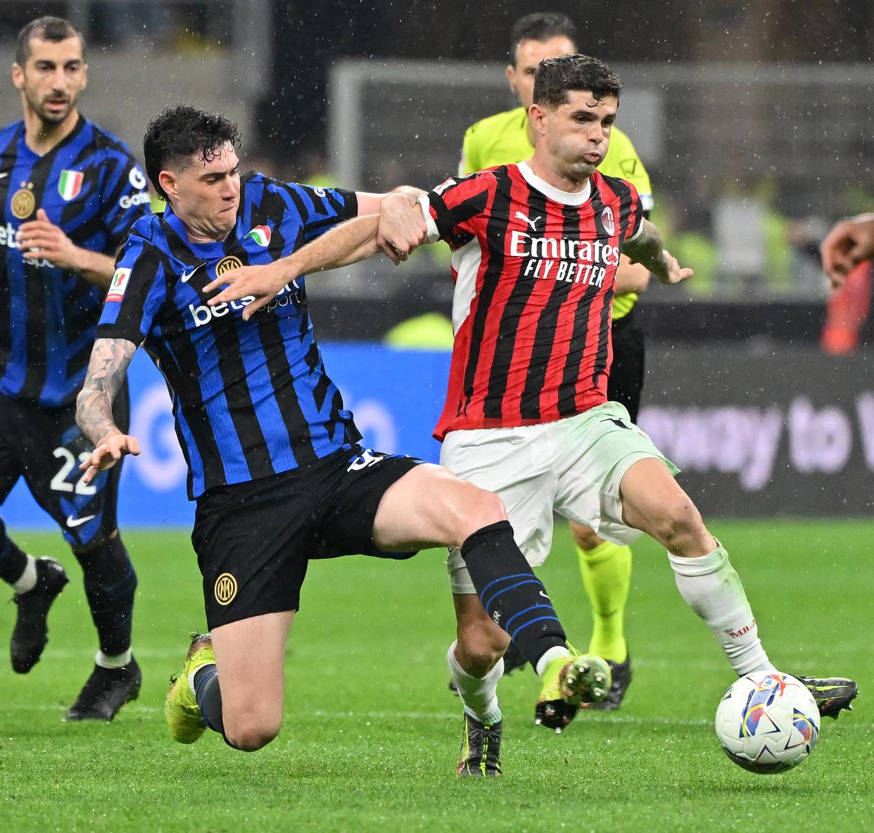 意大利国家队成功晋级决赛阶段,备受瞩目的简单介绍 意大利国家队成功晋级决赛阶段,备受瞩目的简单介绍