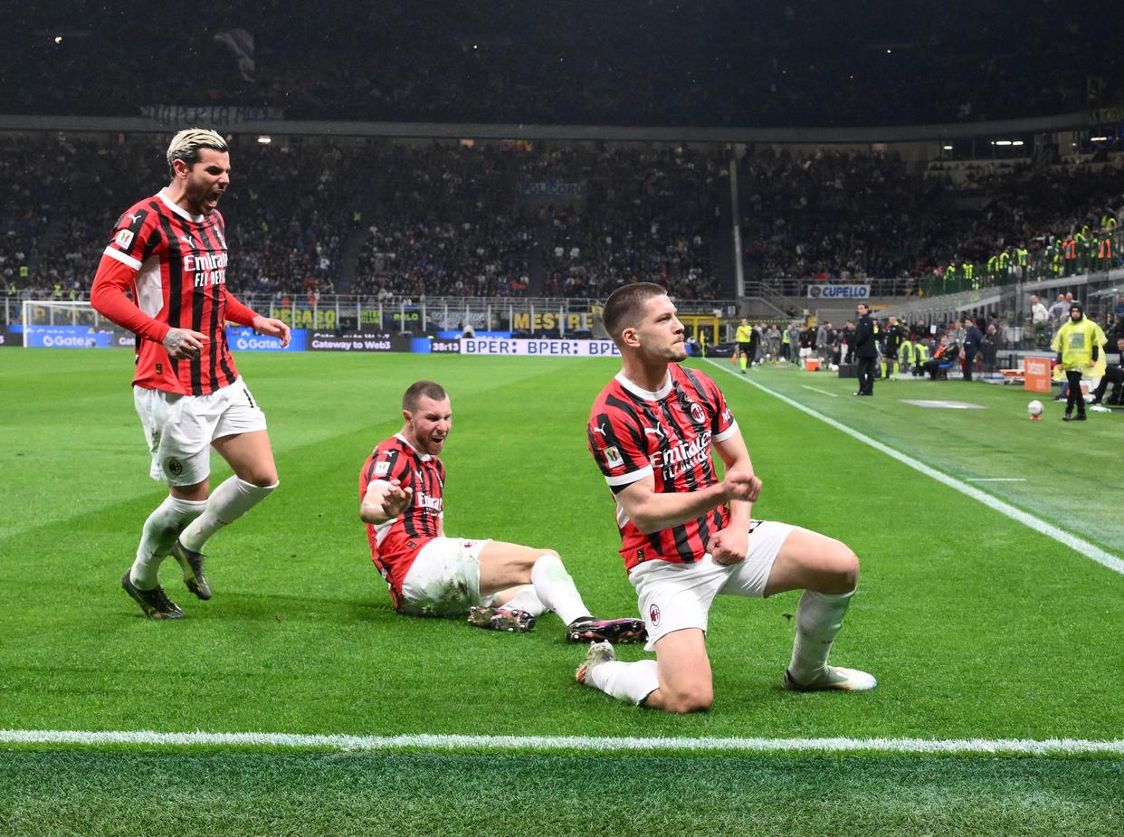 意大利国家队成功晋级决赛阶段,备受瞩目的简单介绍 意大利国家队成功晋级决赛阶段,备受瞩目的简单介绍