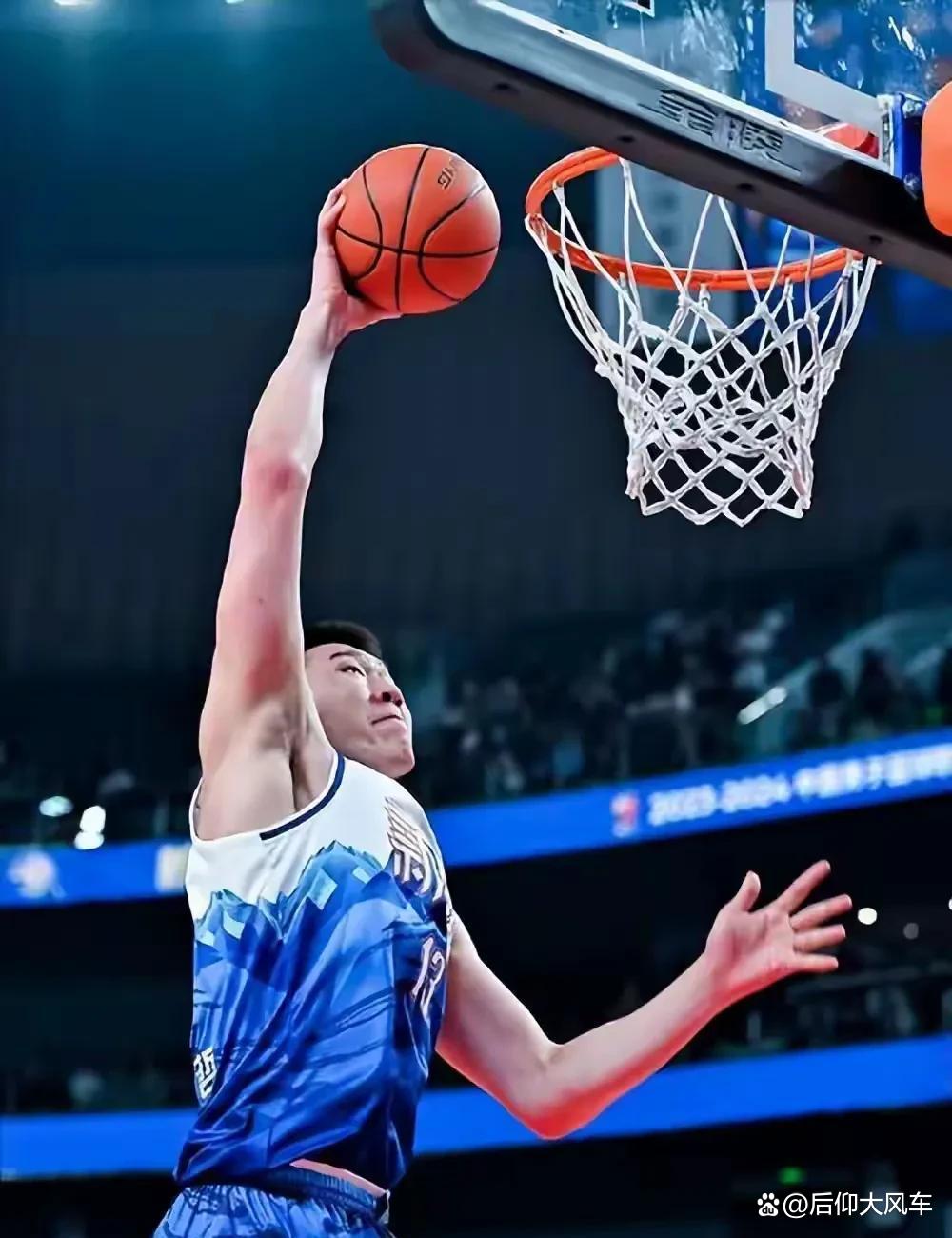 中国篮球联赛再次掀起热血搏杀