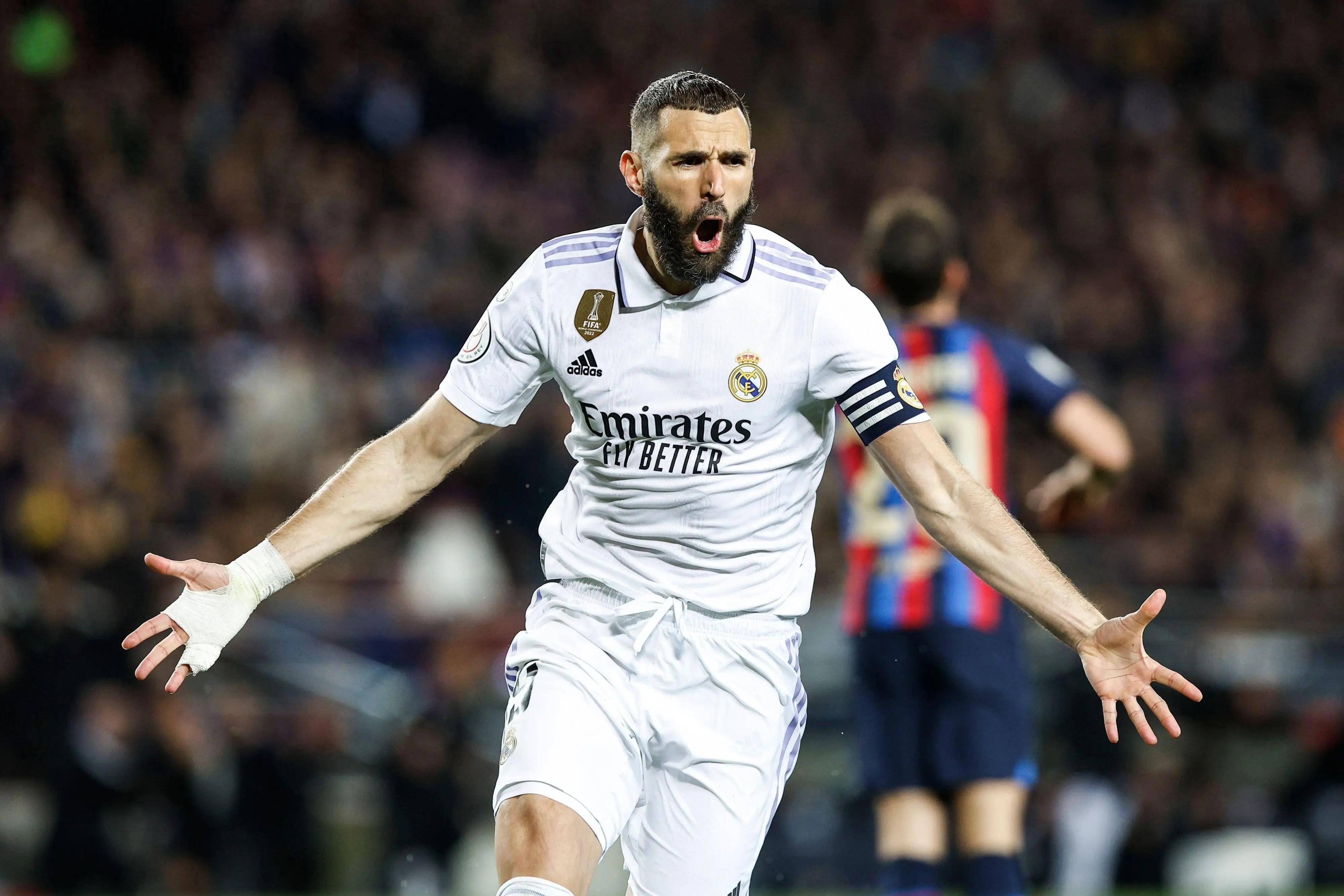 包含皇家社会战胜马德里竞技，西甲升班马表现抢眼的词条