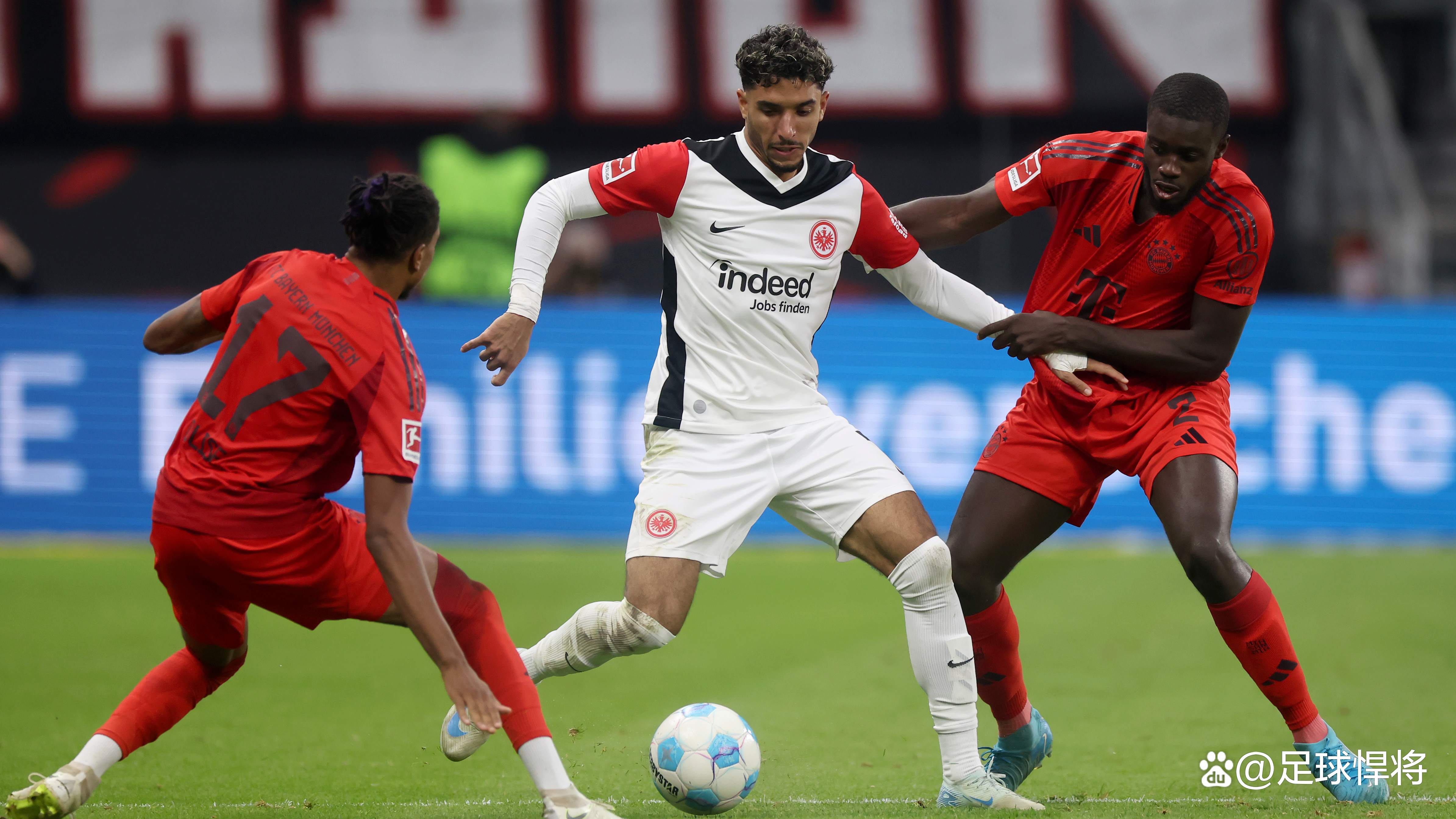 拜仁慕尼黑惨遭淘汰,欧冠冠军之路终结 拜仁慕尼黑惨遭淘汰,欧冠冠军之路终结