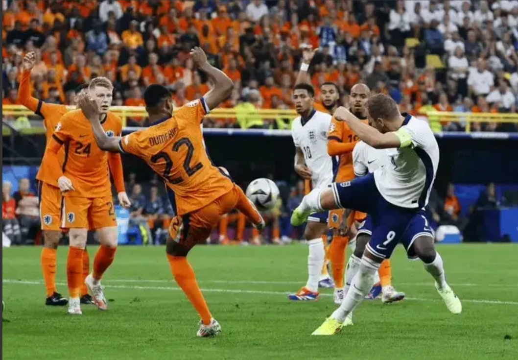 荷兰国家队备战下赛季世界杯，拟加强训练的简单介绍