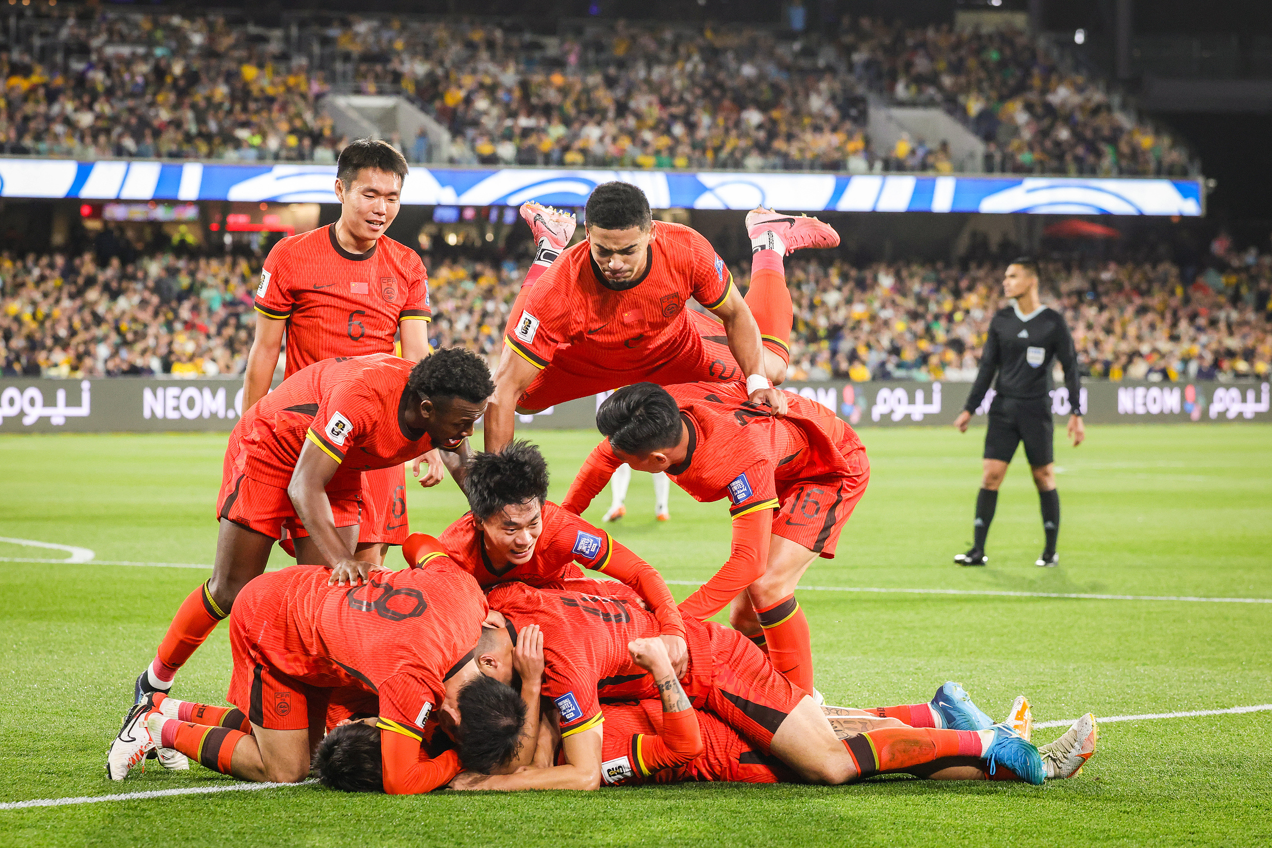 包含泰国队完胜马来西亚队,安赛龙状态火热的词条 包含泰国队完胜马来西亚队,安赛龙状态火热的词条