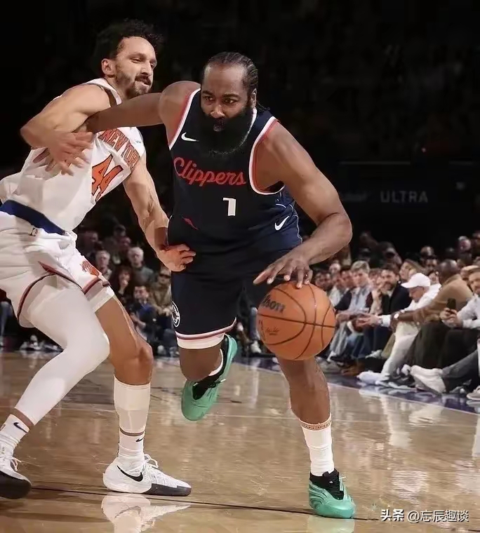 福建队逆转尼克斯,约基奇点燃赛场 福建队逆转尼克斯,约基奇点燃赛场