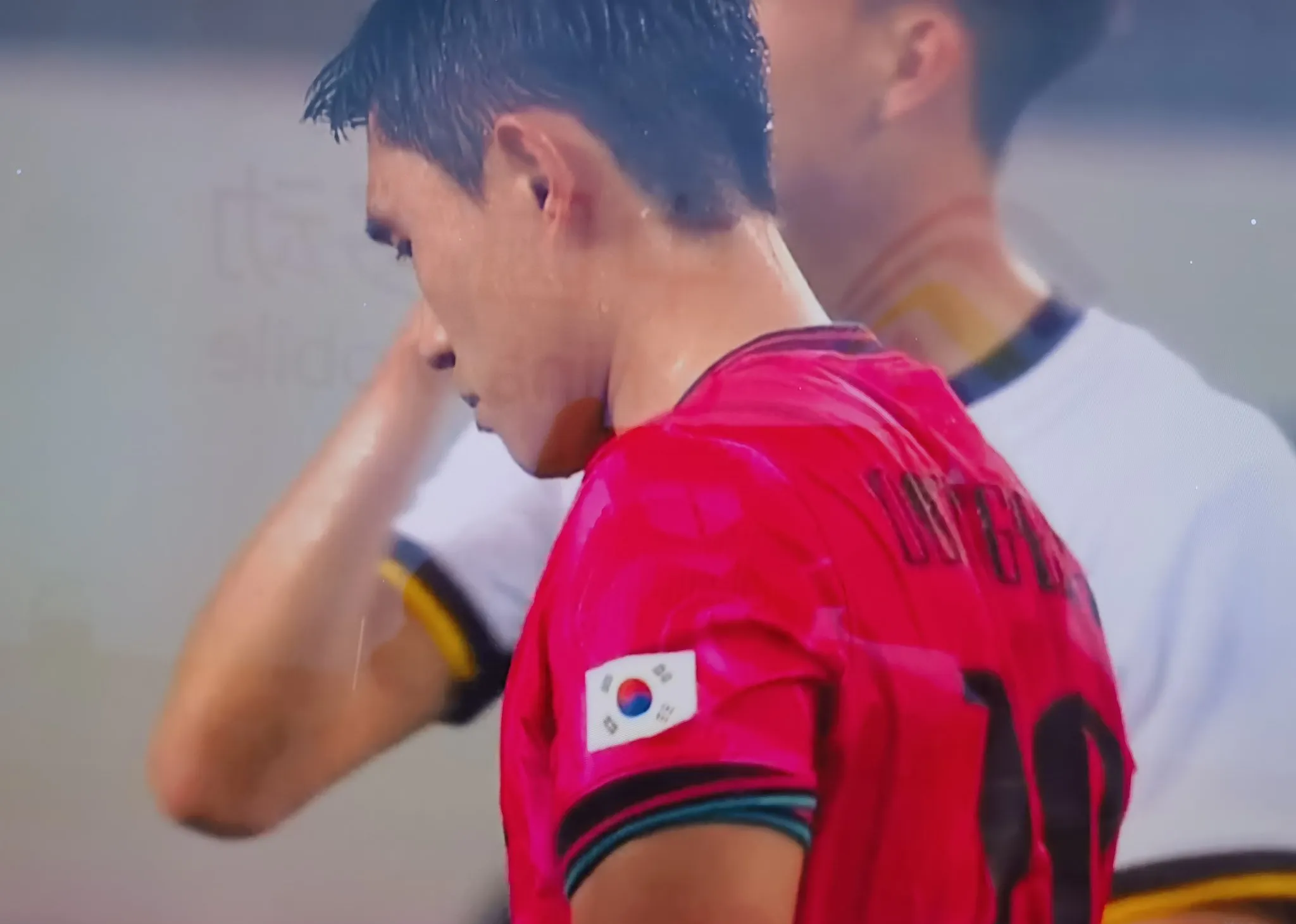 韩国队翻盘法国队,许昕带队取胜 韩国队翻盘法国队,许昕带队取胜