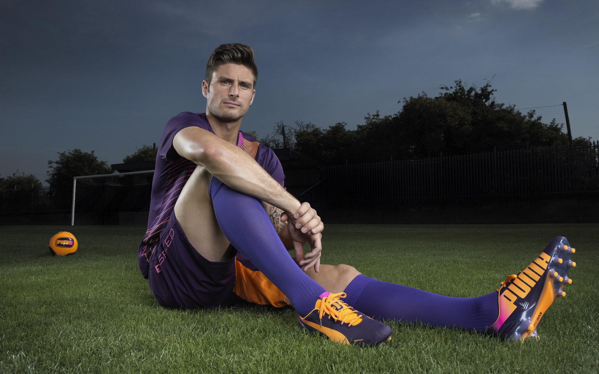 加维独造两球导演逆转，卡塔尔式压迫令佛罗伦萨窒息告负