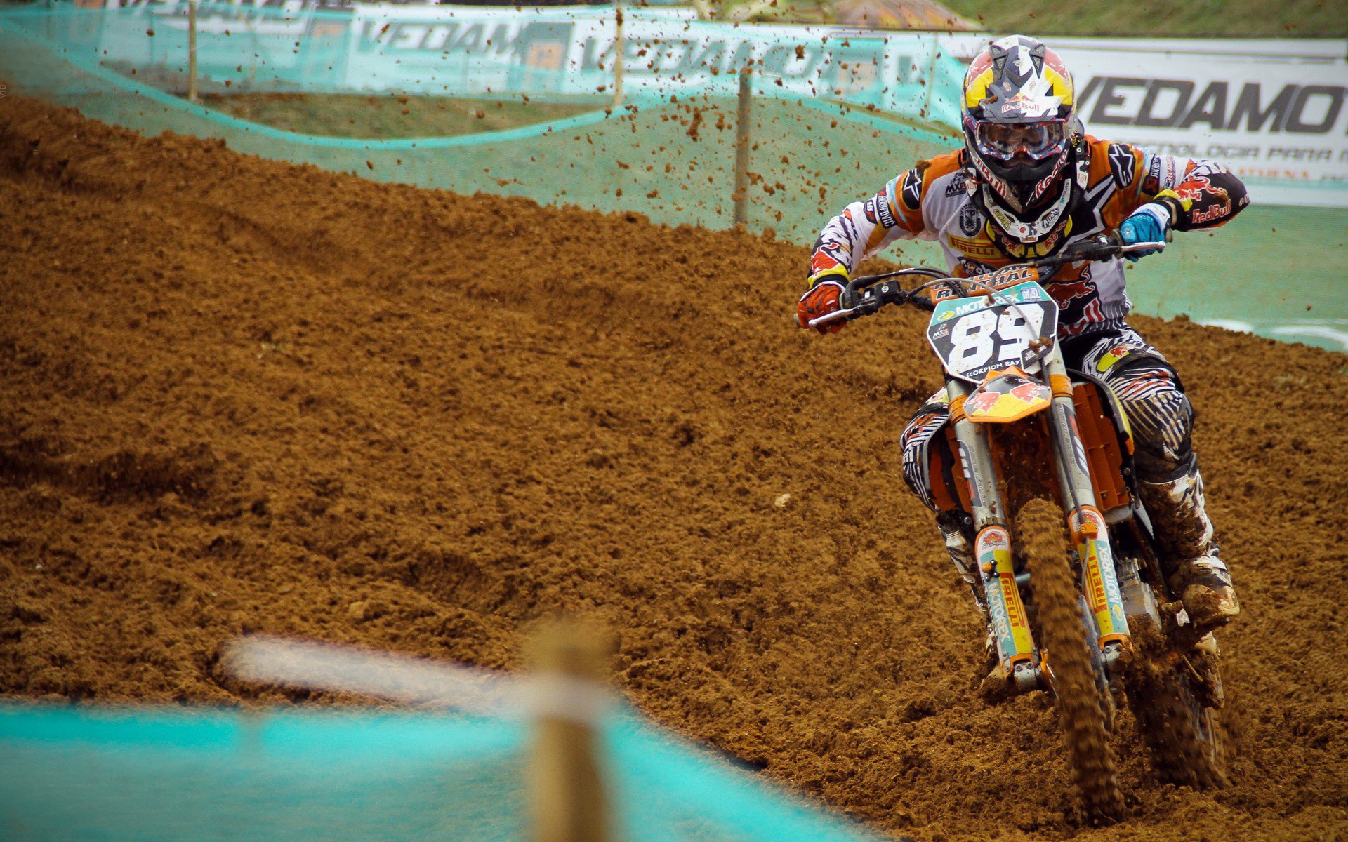 广东队对阵活塞，小贾伦惊艳四座，一场跨越文化的篮球对话