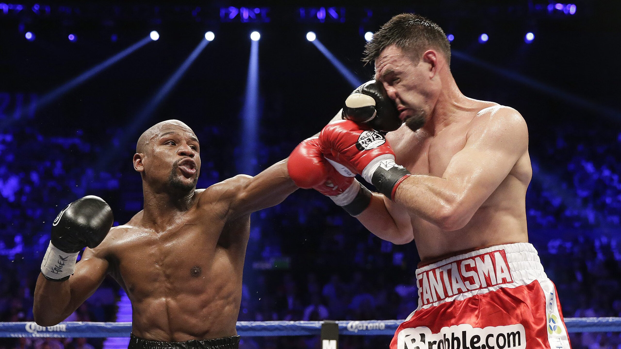 年度焦点之战,英格兰火力全开,全面压制马里