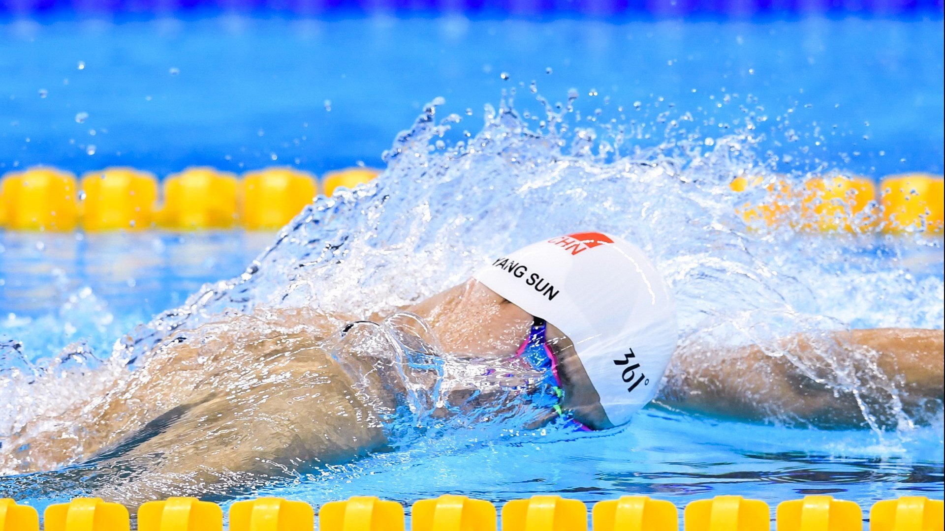 从德里赫特爆发到委内瑞拉横扫,体育世界的唯一性与不可预测性